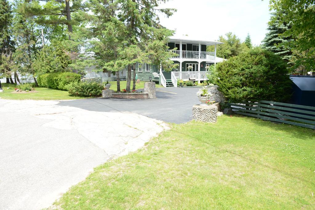 Sunnylea Resort Port Severn Bagian luar foto
